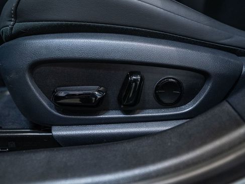 Used 2022 Lexus ES 350 w/ Premium Package image 17