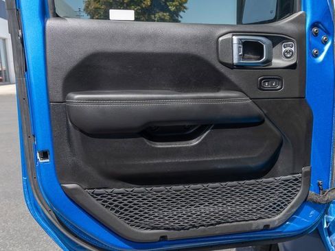 Used 2022 Jeep Wrangler Unlimited Sahara image 15