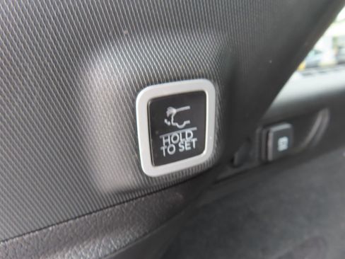 Used 2023 Jeep Grand Cherokee Summit w/ Luxury Tech Group V image 43