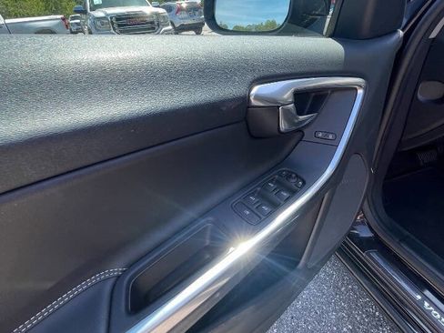 Used 2017 Volvo S60 T5 Dynamic w/ Vision Package FWD image 16