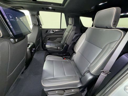 New 2026 GMC Yukon Elevation w/ Elevation Premium Package AWD/4WD image 18
