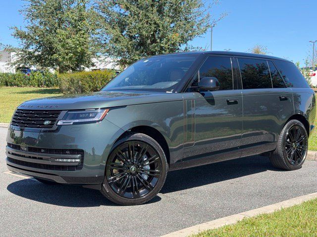 Used 2025 Land Rover Range Rover Long Wheelbase SE AWD/4WD image 1