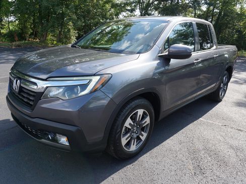 Used 2017 Honda Ridgeline RTL-T image 4