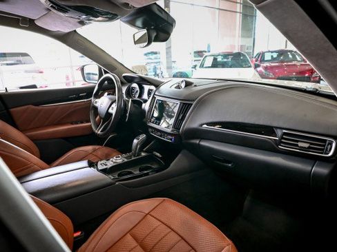 Used 2022 Maserati Levante Modena AWD/4WD image 25