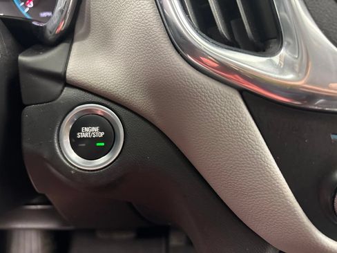 Used 2023 Chevrolet Equinox LS AWD/4WD image 22