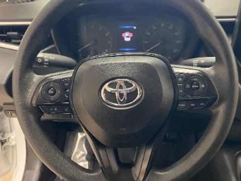 Used 2023 Toyota Corolla LE FWD image 17
