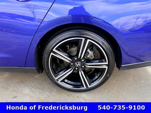 Used 2023 Honda Accord Sport image 11