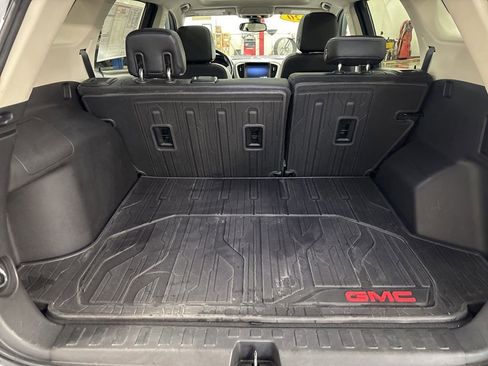 Used 2020 GMC Terrain Denali w/ Denali Premium Package AWD/4WD image 13