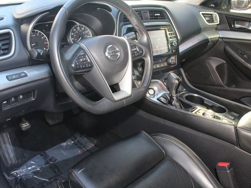 Used 2018 Nissan Maxima 3.5 SL FWD image 11