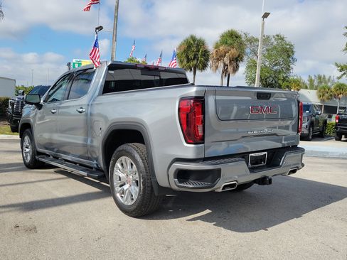 Used 2024 GMC Sierra 1500 Denali w/ Technology Package image 7