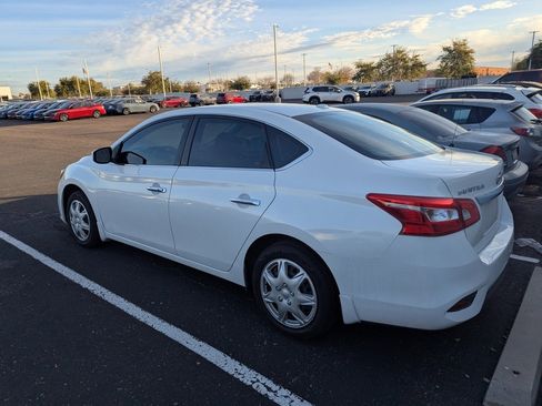Used 2017 Nissan Sentra SV image 6