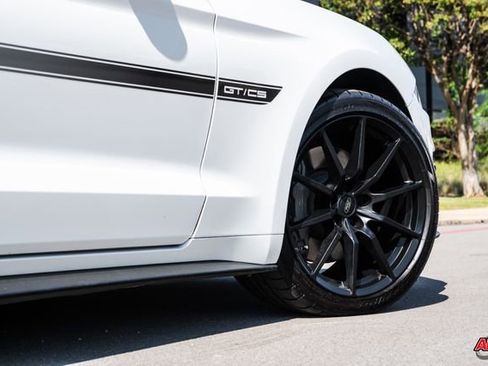 Used 2019 Ford Mustang GT Premium w/ Equipment Group 401A image 29