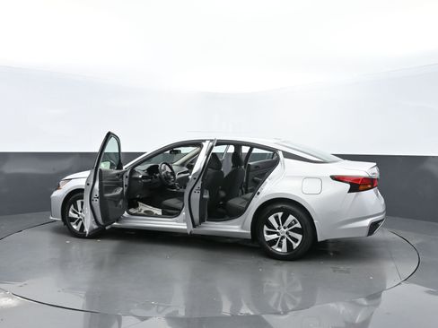 New 2025 Nissan Altima 2.5 S image 41