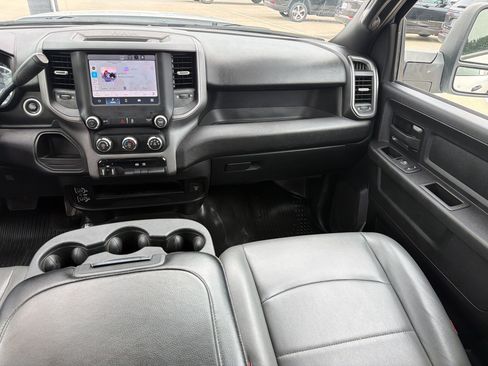 Used 2024 RAM 2500 Tradesman w/ Chrome Appearance Group AWD/4WD image 27