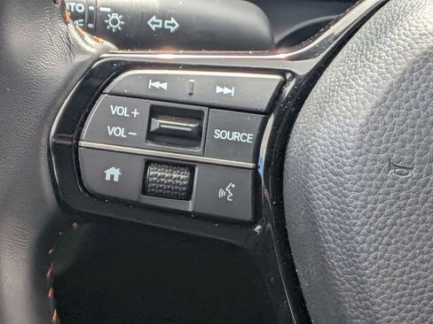 Used 2025 Honda HR-V Sport image 17