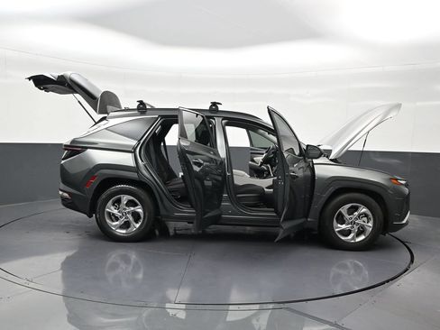 Used 2022 Hyundai Tucson SEL FWD image 32