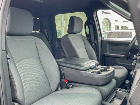 New 2024 RAM 2500 Tradesman w/ Chrome Appearance Group image 18