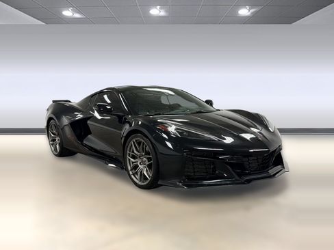 Used 2024 Chevrolet Corvette Z06 RWD image 5