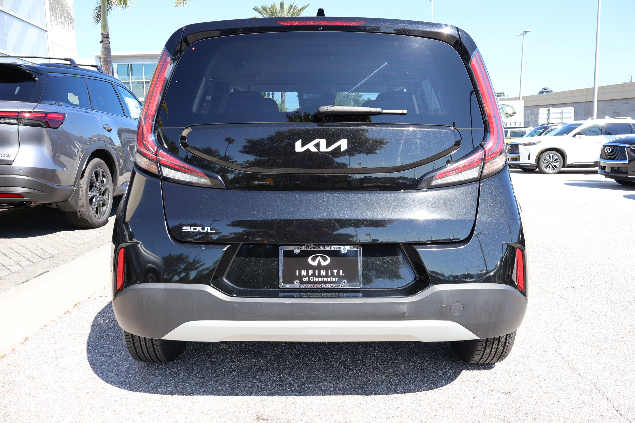 Used 2024 Kia Soul LX w/ Option Group 015 FWD image 7