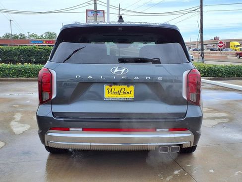 Used 2023 Hyundai Palisade Calligraphy FWD image 5