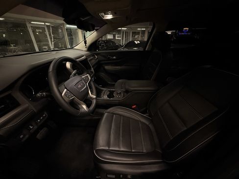 Used 2023 GMC Acadia Denali w/ Denali Technology Package FWD image 29