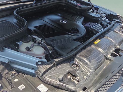Used 2023 Mercedes-Benz GLE 450 4MATIC image 18