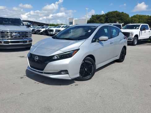 Used 2024 Nissan Leaf SV Plus image 32