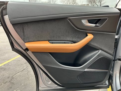 Used 2021 Audi RS Q8 image 23