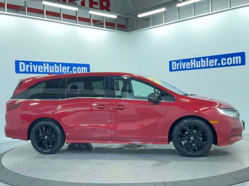 Used 2023 Honda Odyssey Sport image 4