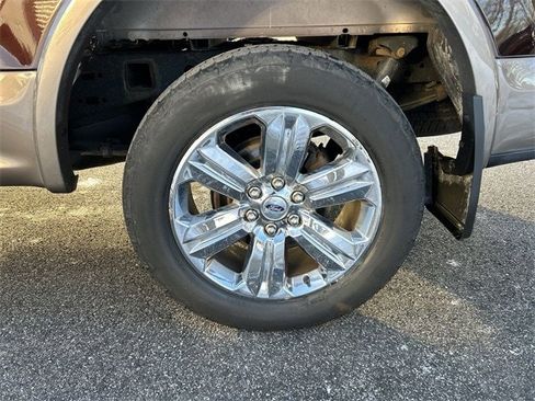 Used 2018 Ford F150 Lariat image 11