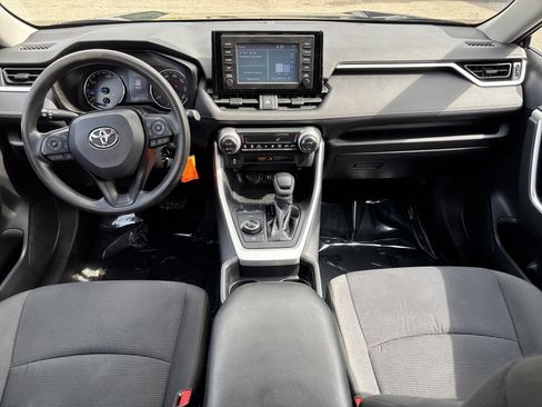 Used 2019 Toyota RAV4 LE AWD/4WD image 13