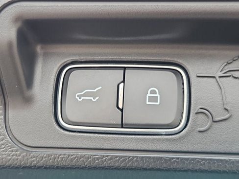 Used 2024 Ford Explorer ST w/ Equipment Group 401A AWD/4WD image 18