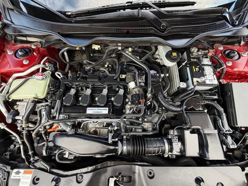Used 2019 Honda Civic Touring image 9