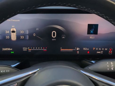 Used 2025 Buick Envision Preferred image 24