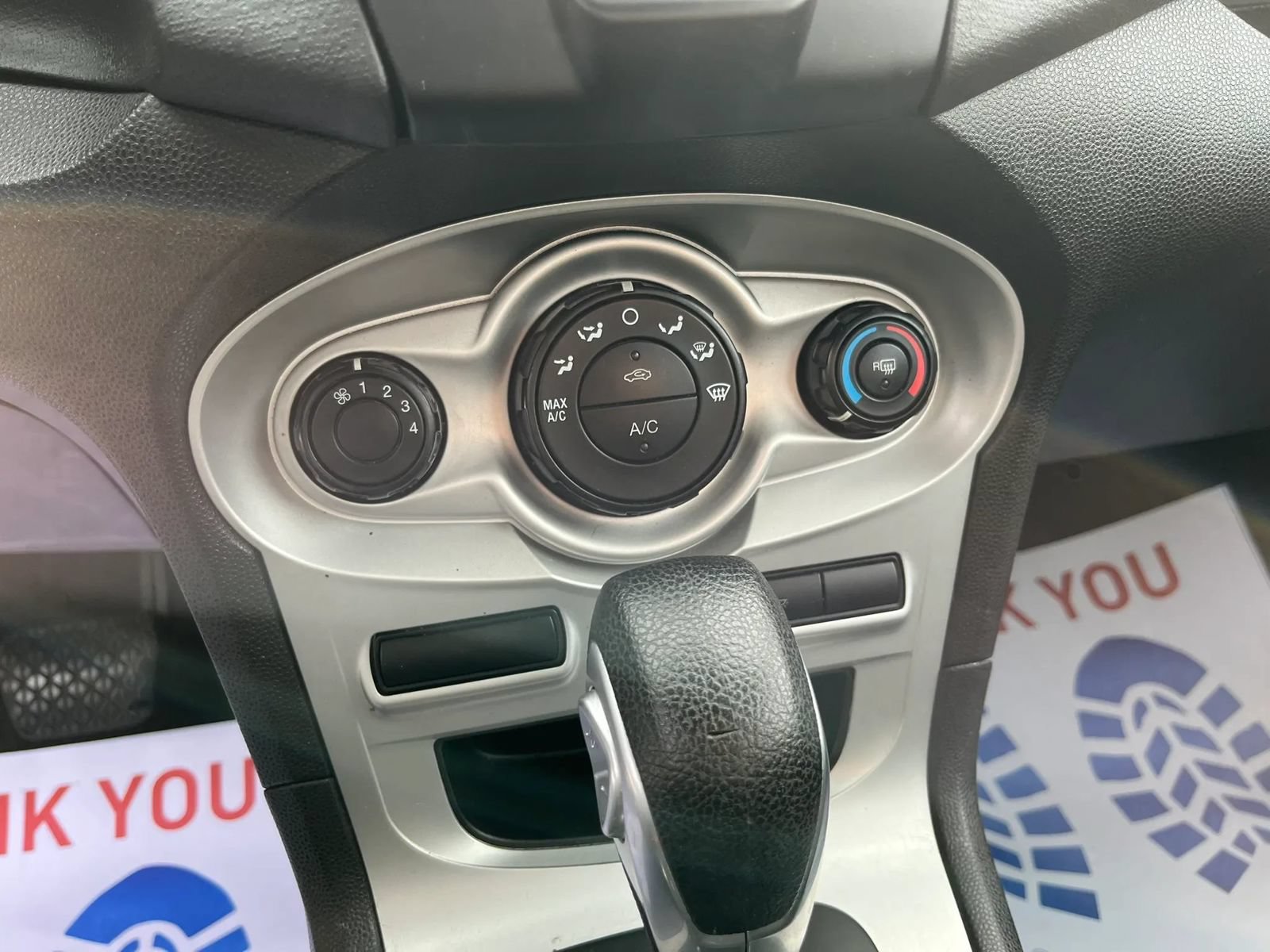 Used 2015 Ford Fiesta SE FWD image 24