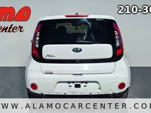 Used 2018 Kia Soul + FWD image 4
