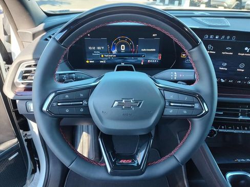 New 2026 Chevrolet Traverse RS image 11