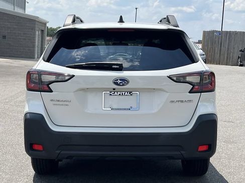 Used 2023 Subaru Outback Premium AWD/4WD image 12