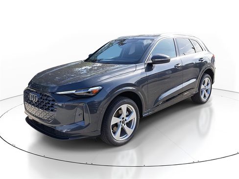 New 2025 Audi Q5 Premium Plus image 2