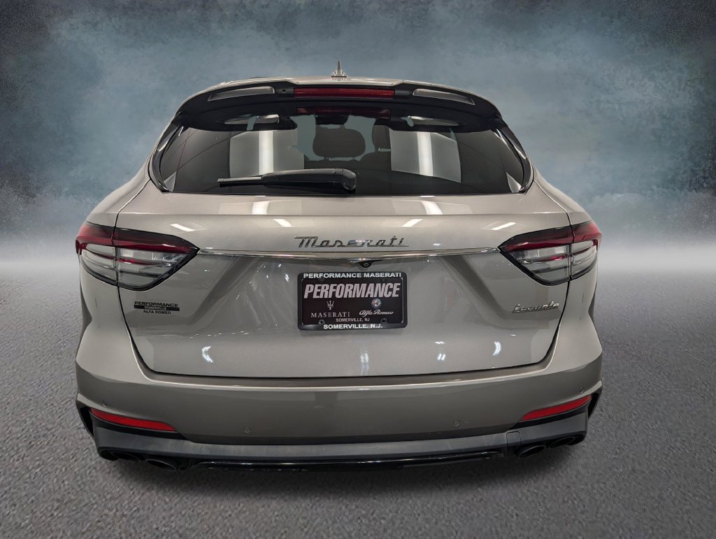 Used 2022 Maserati Levante Modena AWD/4WD image 5