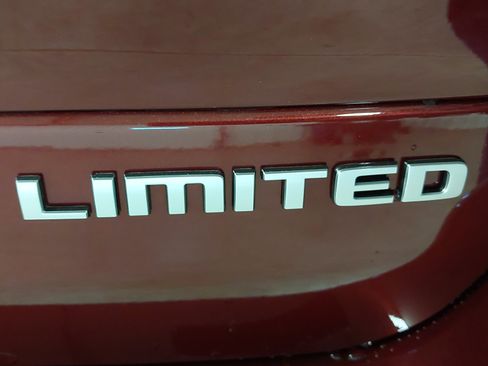 New 2025 Jeep Grand Cherokee L Limited image 33