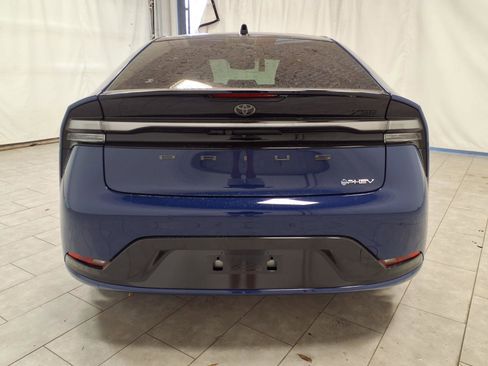 New 2026 Toyota Prius Plug-In Hybrid image 8