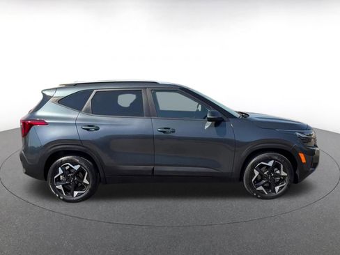 Used 2025 Kia Seltos S image 16