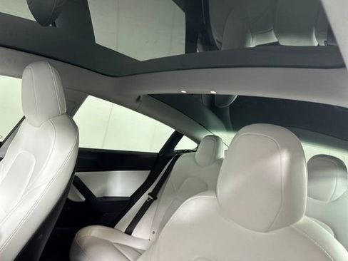 Used 2018 Tesla Model 3 Long Range image 12