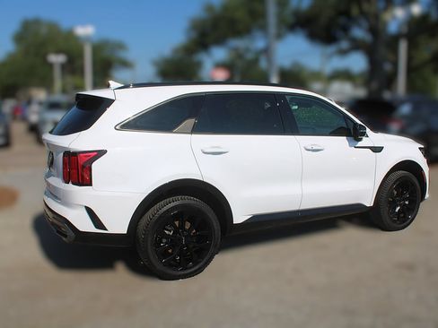 Certified 2022 Kia Sorento SX AWD/4WD image 6