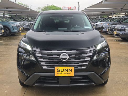 New 2026 Nissan Rogue SV FWD image 8