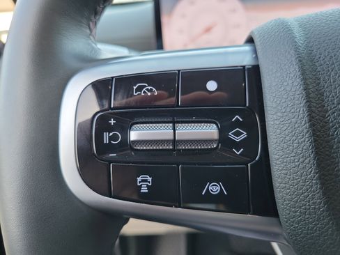 Certified 2025 Genesis GV80 2.5T Select image 7