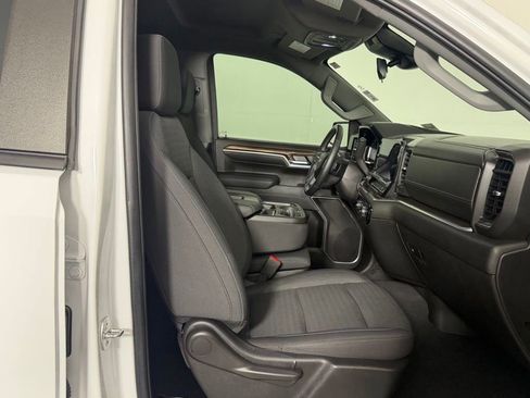 Used 2024 Chevrolet Silverado 1500 RST AWD/4WD image 31