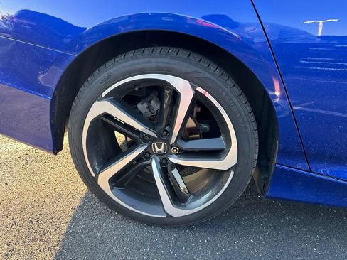 Used 2019 Honda Accord Sport image 5