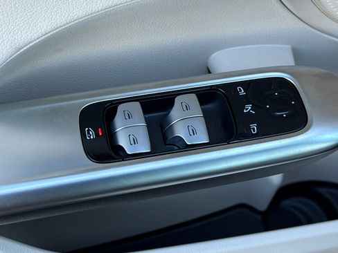 New 2026 Mercedes-Benz C 300 Sedan image 22